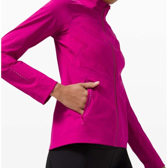 Lululemon Fast and Free Windbreaker Ripened Raspberry - Picture 2 of 11